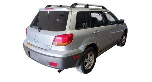 Silver 2003 Mitsubishi Outlander LS