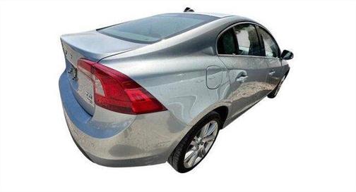 Electric Silver Metallic 2012 Volvo S60 T6