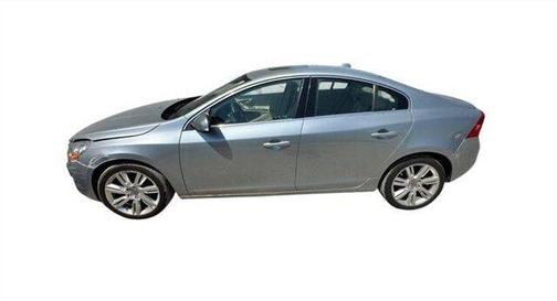 Electric Silver Metallic 2012 Volvo S60 T6