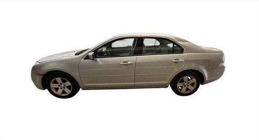 Silver 2008 Ford Fusion SE
