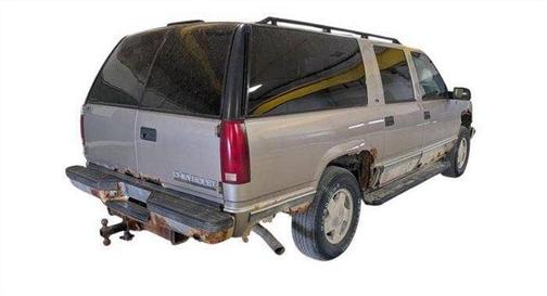 Gold 1999 Chevrolet Suburban K1500