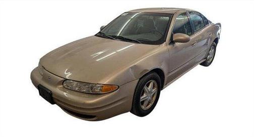 Tan 2002 Oldsmobile Alero GL