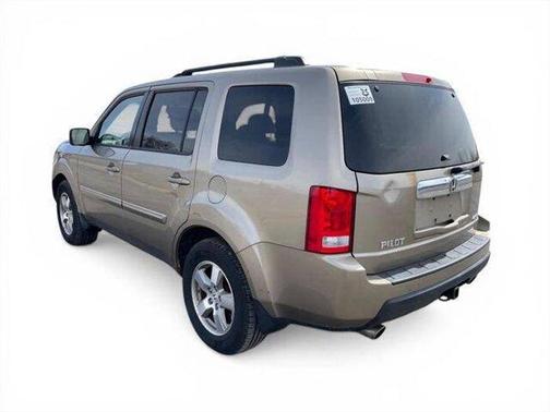 Tan 2010 Honda Pilot EX-L