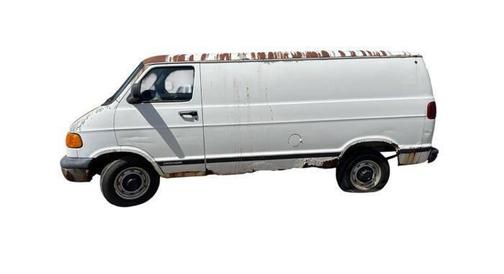 White 2003 Dodge Ram Van 2500