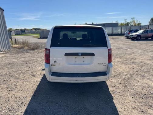 White 2009 Dodge Grand Caravan CV