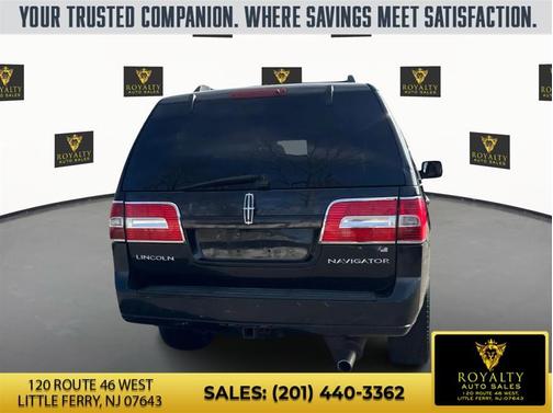 Sterling Gray Metallic 2010 Lincoln Navigator Base