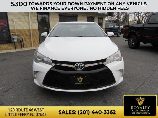 2016 Toyota Camry SE w/Special Edition Pkg