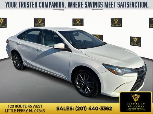2016 Toyota Camry SE w/Special Edition Pkg