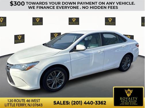 2016 Toyota Camry SE w/Special Edition Pkg