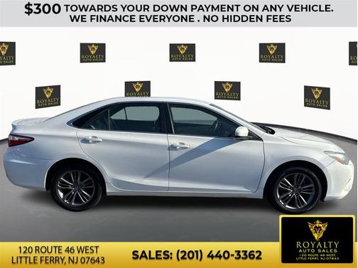 2016 Toyota Camry SE w/Special Edition Pkg