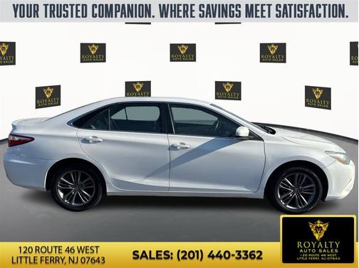 2016 Toyota Camry SE w/Special Edition Pkg
