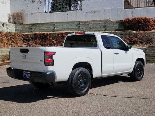 2023 Nissan Frontier S