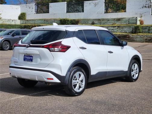 2024 Nissan Kicks S