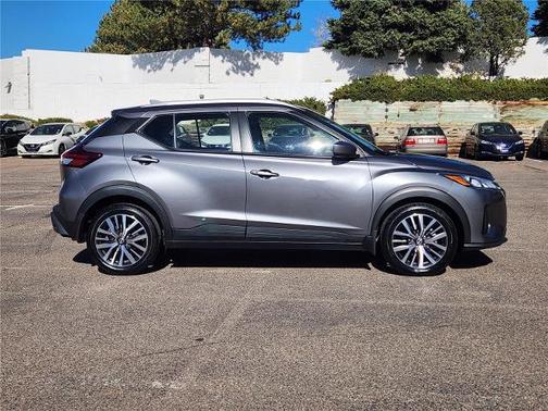 2023 Nissan Kicks SV