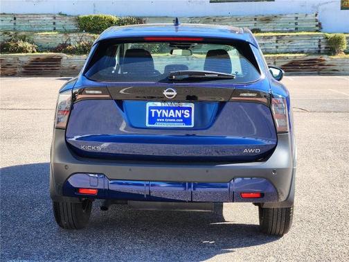 2025 Nissan Kicks S