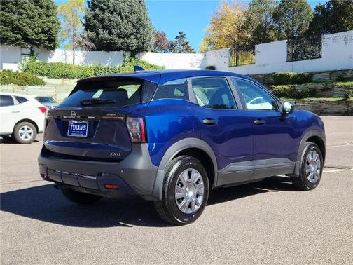 2025 Nissan Kicks S