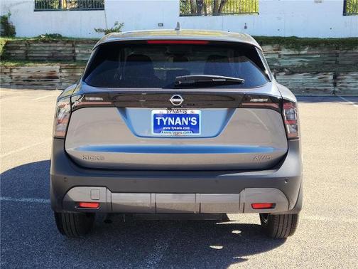 2025 Nissan Kicks SV