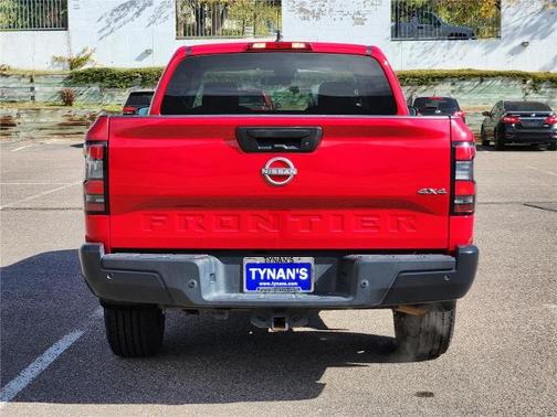 2022 Nissan Frontier S