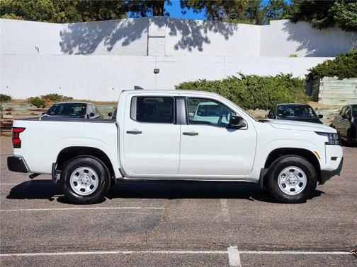 2024 Nissan Frontier S