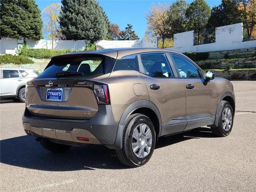 2025 Nissan Kicks S