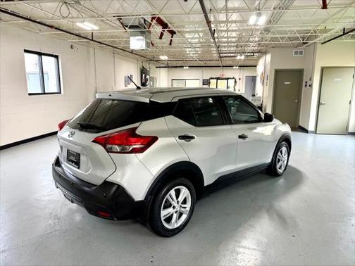 2020 Nissan Kicks S
