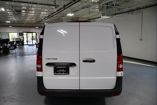 2017 Mercedes-Benz Metris Base