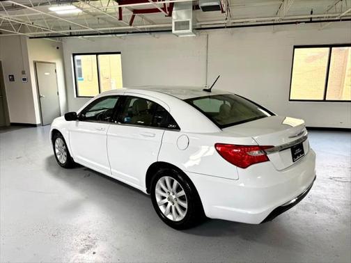 2011 Chrysler 200 Touring