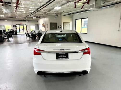 2011 Chrysler 200 Touring