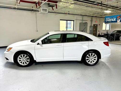 2011 Chrysler 200 Touring