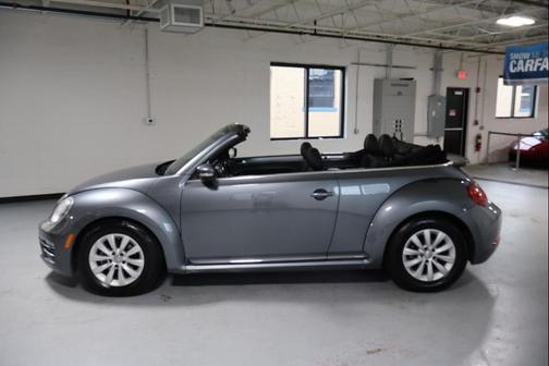 2018 Volkswagen Beetle 2.0T SE
