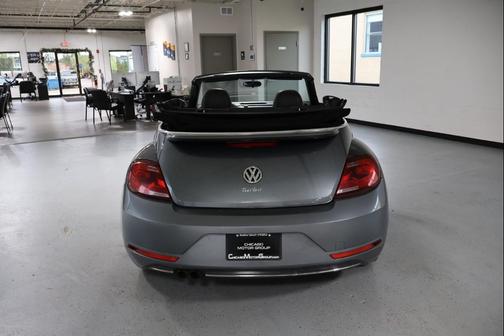 2018 Volkswagen Beetle 2.0T SE