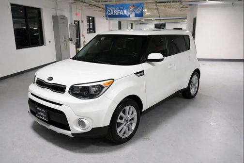 White 2018 Kia Soul +