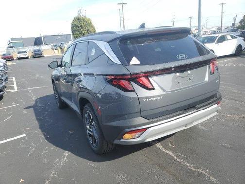 Gray 2026 Hyundai TUCSON SEL Plus
