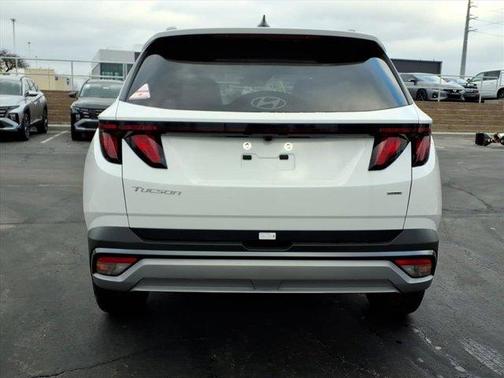 2026 Hyundai TUCSON SEL