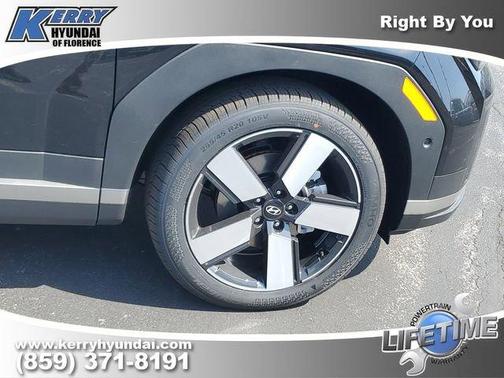 Phantom Black 2026 Hyundai SANTA FE HEV Limited