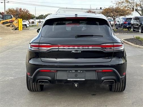 2023 Porsche Macan T