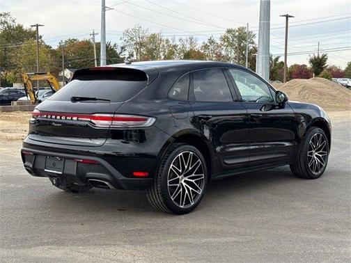 2023 Porsche Macan T