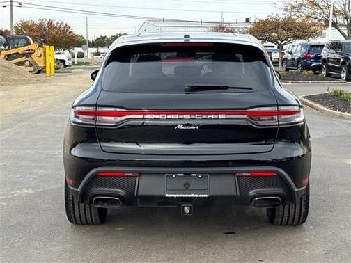 2023 Porsche Macan T