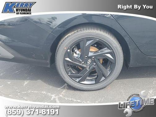 Black 2026 Hyundai ELANTRA HEV SEL Sport