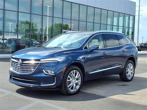 2022 Buick Enclave Essence