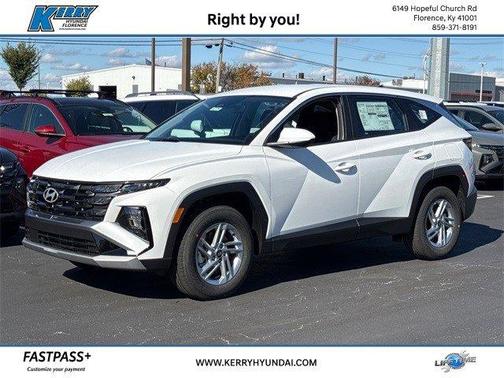 2026 Hyundai TUCSON SE