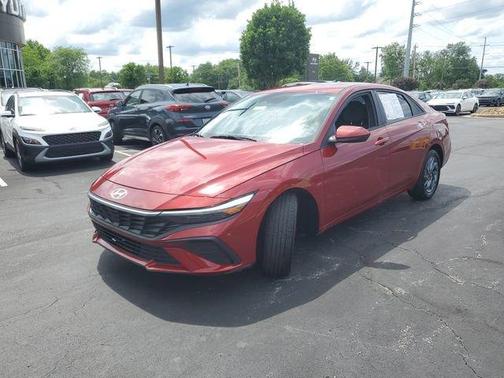 Red 2024 Hyundai ELANTRA SEL