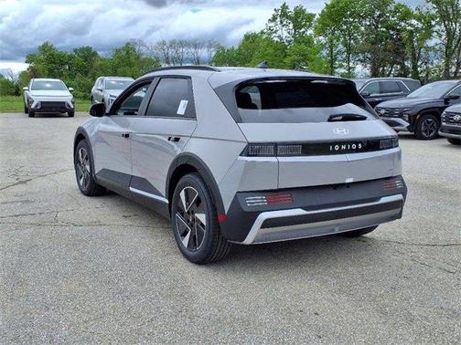 2025 Hyundai IONIQ 5 SEL