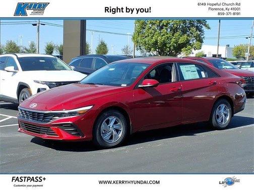 2025 Hyundai ELANTRA SE