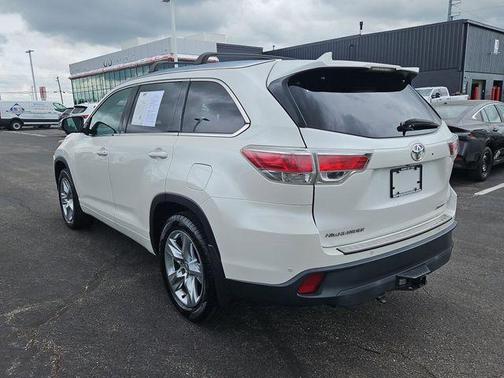 Silver Sky Metallic 2016 Toyota Highlander Limited
