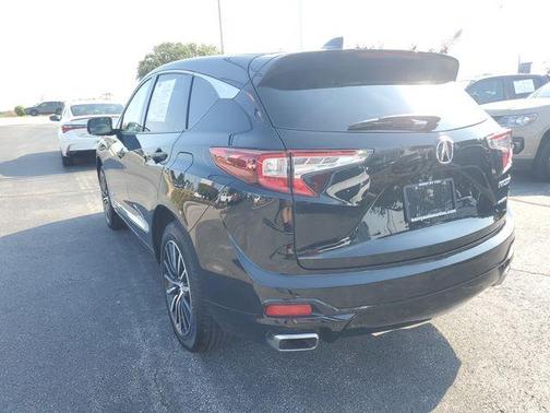 2025 Acura RDX Advance Package