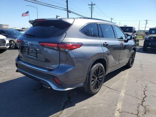 2023 Toyota Highlander XSE