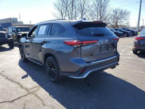2023 Toyota Highlander XSE