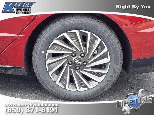 2025 Hyundai SONATA Hybrid SEL