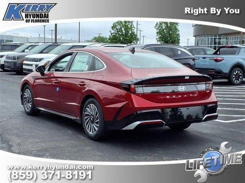 2025 Hyundai SONATA Hybrid SEL